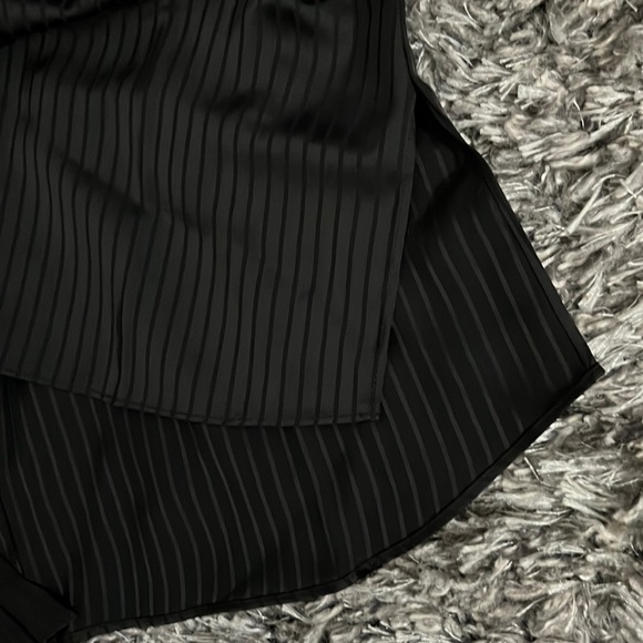 Lattelier Scarf Neck Sleeveless Blouse - Picture 12 of 14